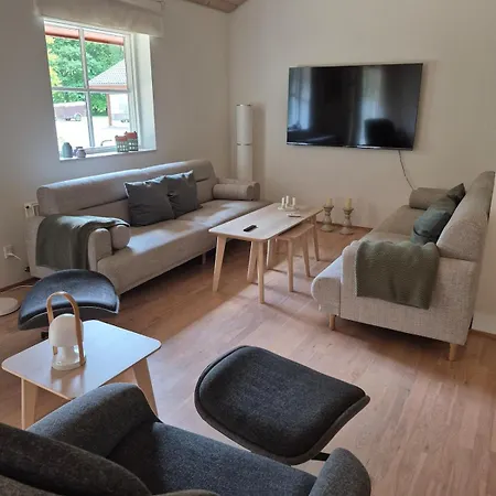Villa Fredfyldt Skovbolig Med Udespa