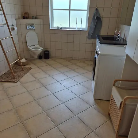 Fredfyldt Skovbolig Med Udespa Villa *